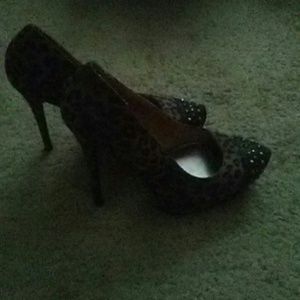 Leopard heels